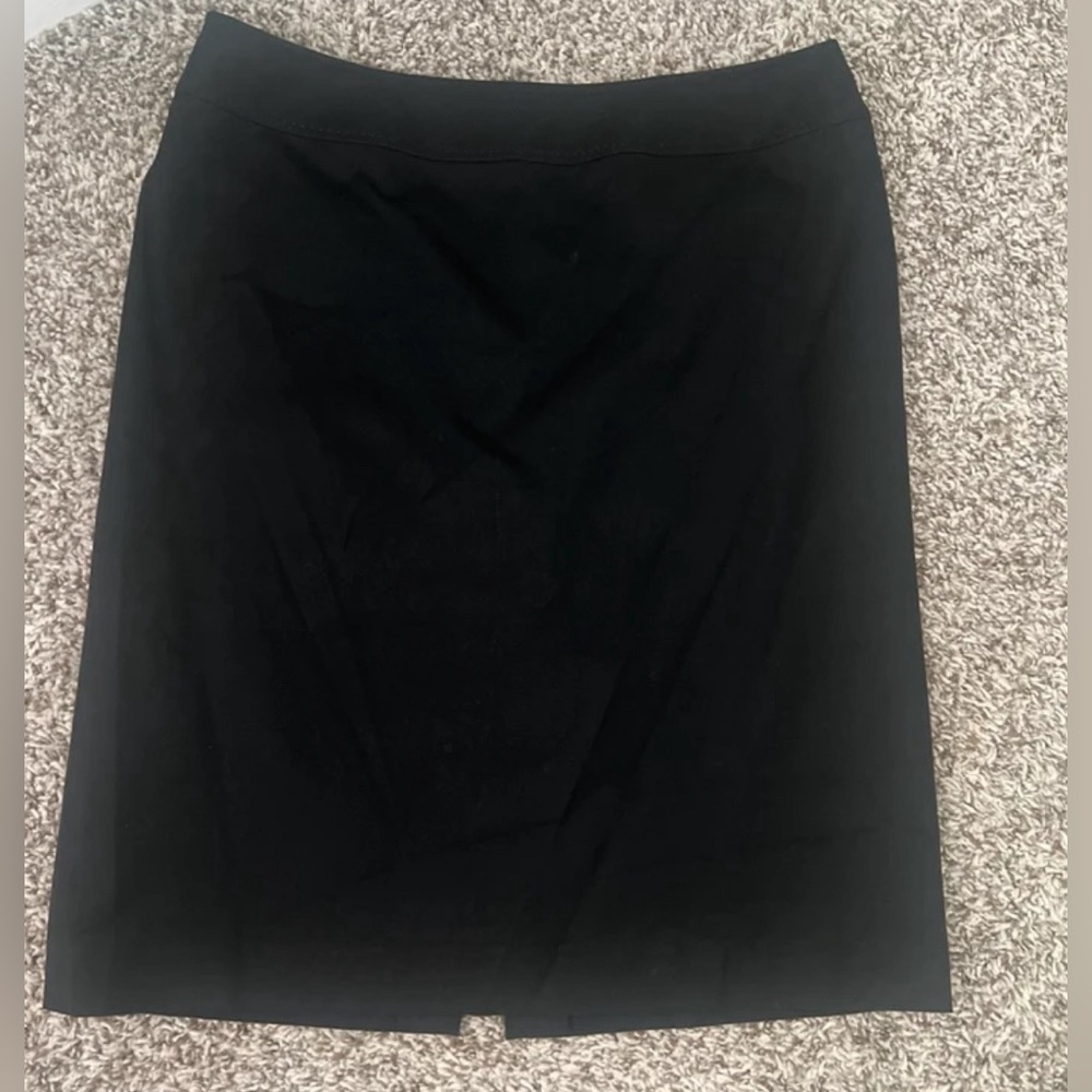 Black skirt